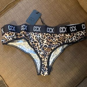 City Chic CCX Leopard Hipster panty.  Size S/16